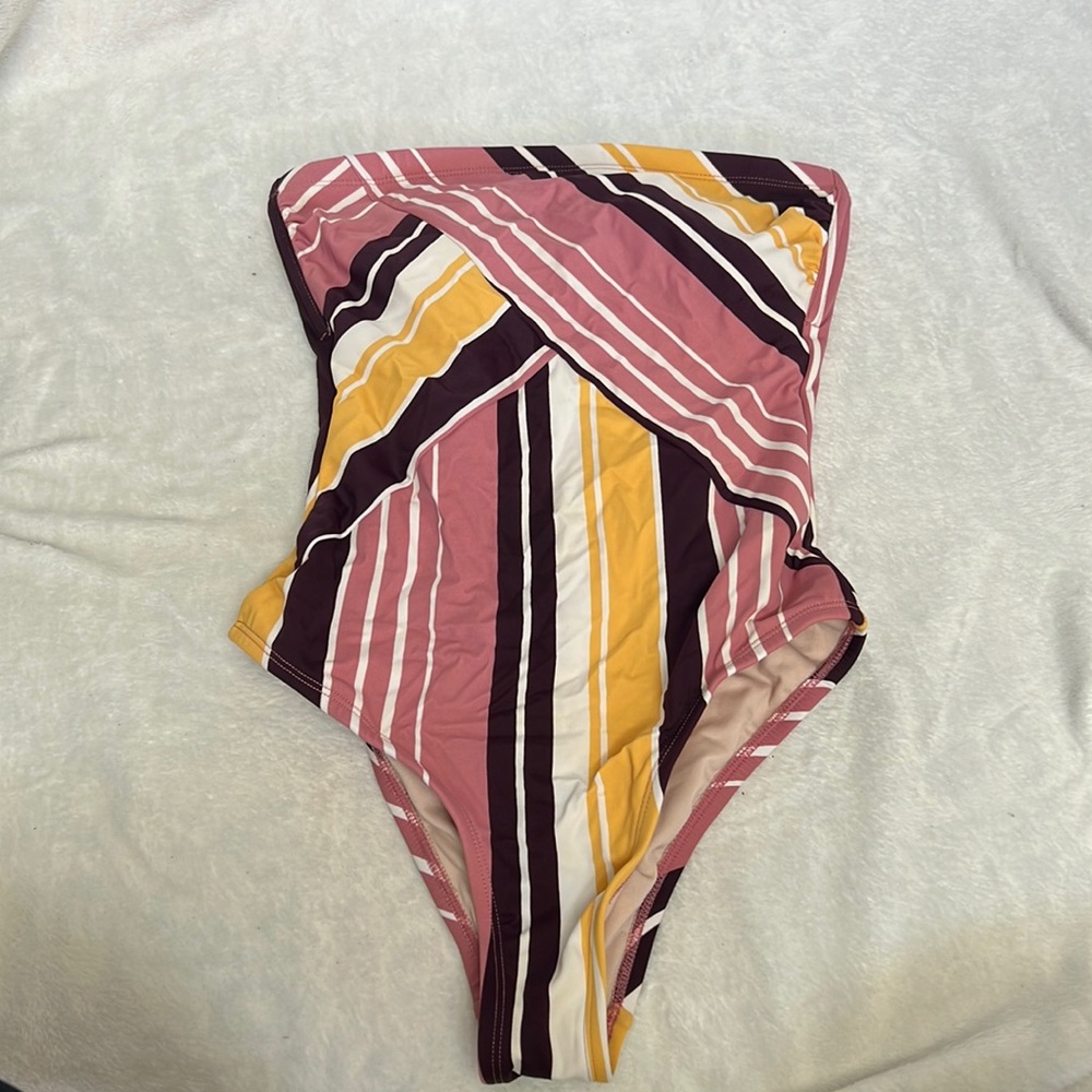 One piece swimsuit
